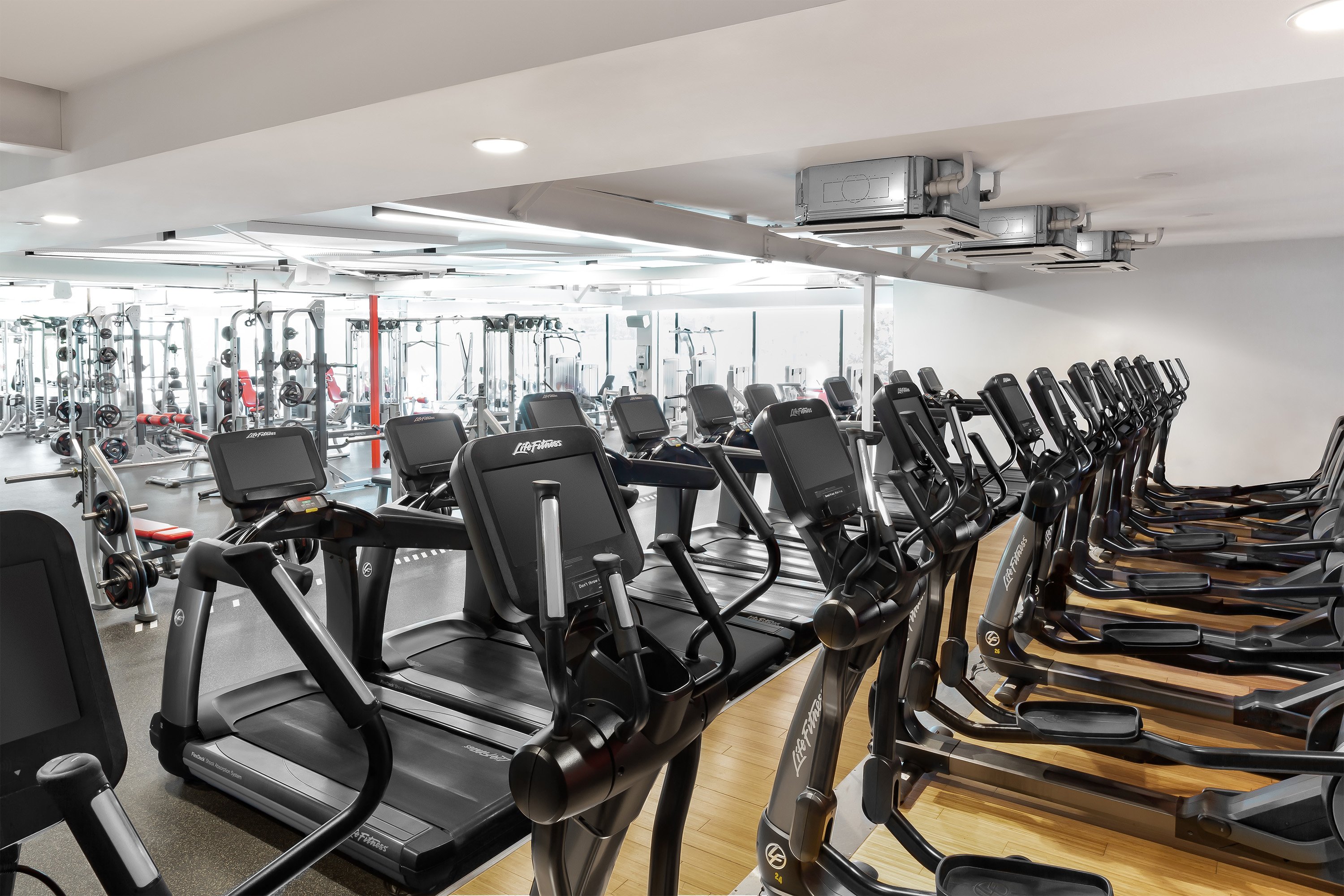 Les mills outlet weight equipment